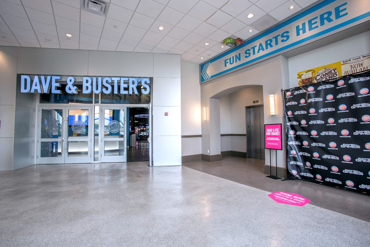 Dave & Buster's Pelham Manor